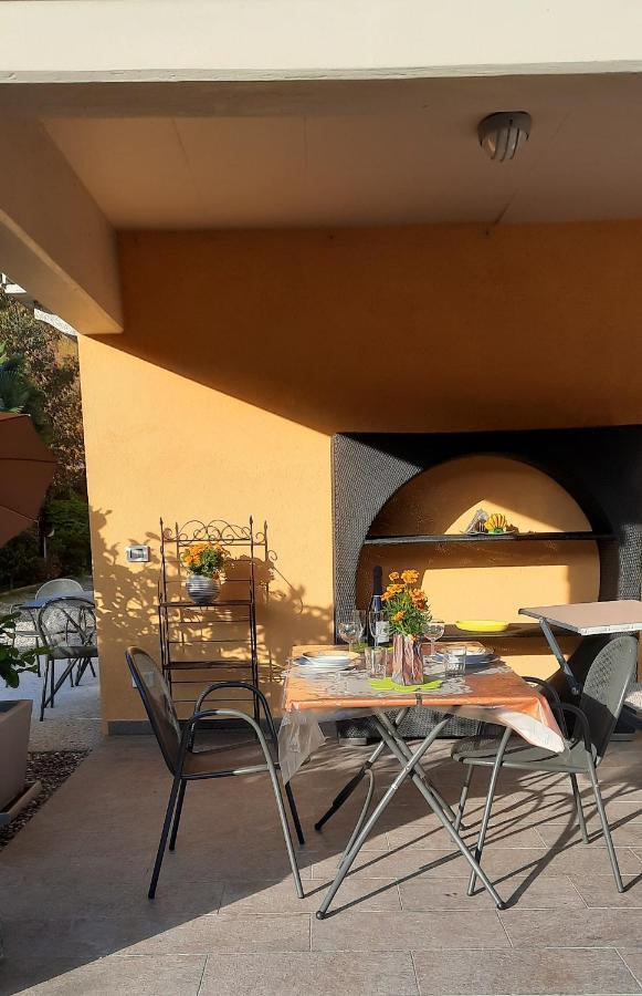 Ferienwohnung Gallo Mit Ueberdachter Terrasse Parkplatz 100 Mtr Z Strand Канобио Екстериор снимка