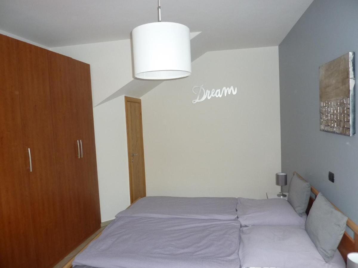 Ferienwohnung Gallo Mit Ueberdachter Terrasse Parkplatz 100 Mtr Z Strand Канобио Екстериор снимка